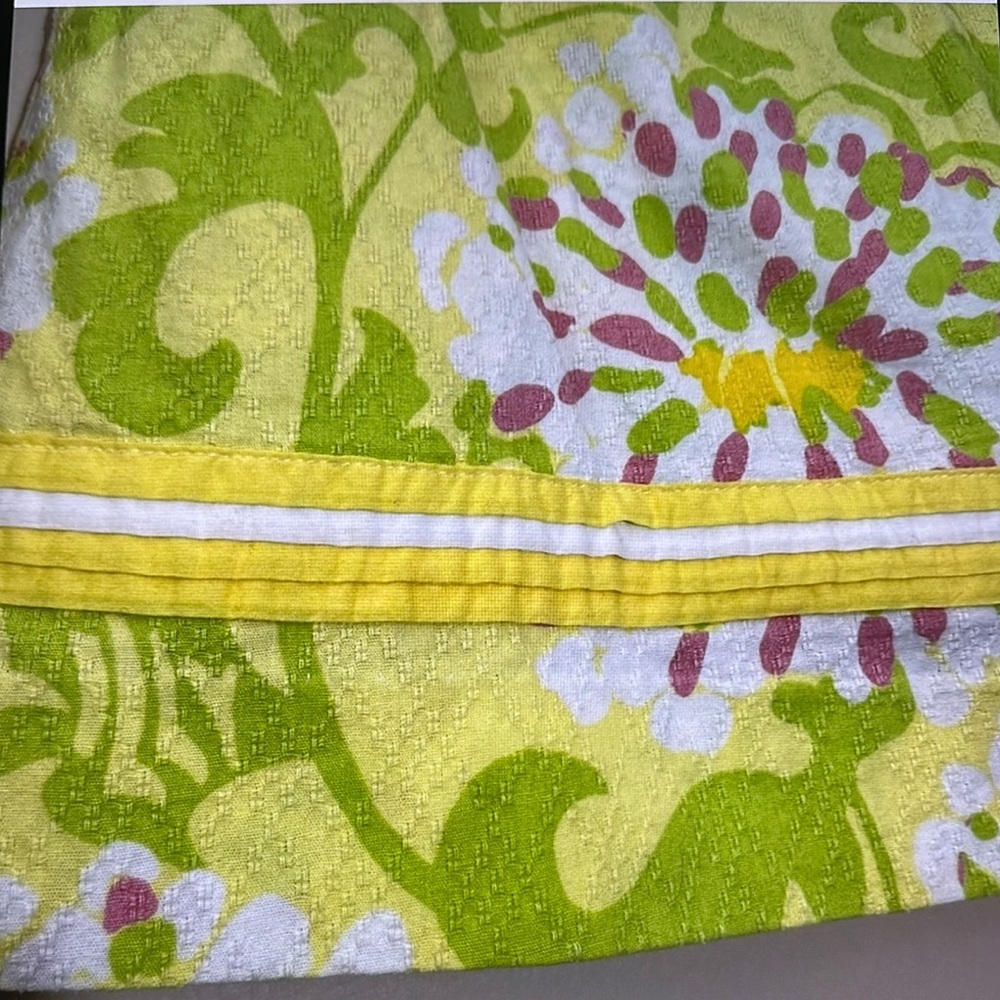 Lilly Pulitzer Jubilee Heatherly Floral Yellow Skort - Picture 6 of 9